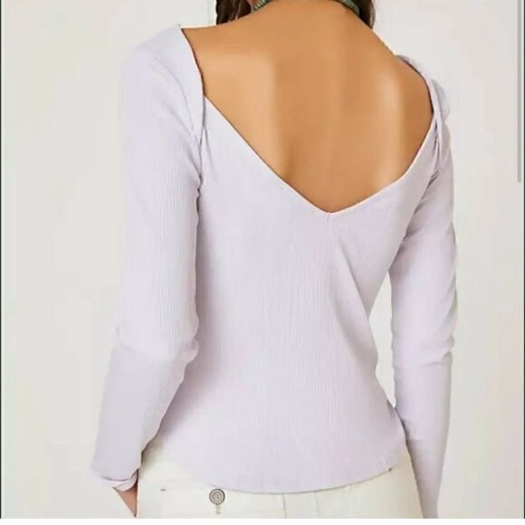 Anthropologie light purple ribbed long sleeve twist front cut out top NWT - Picture 7 of 7